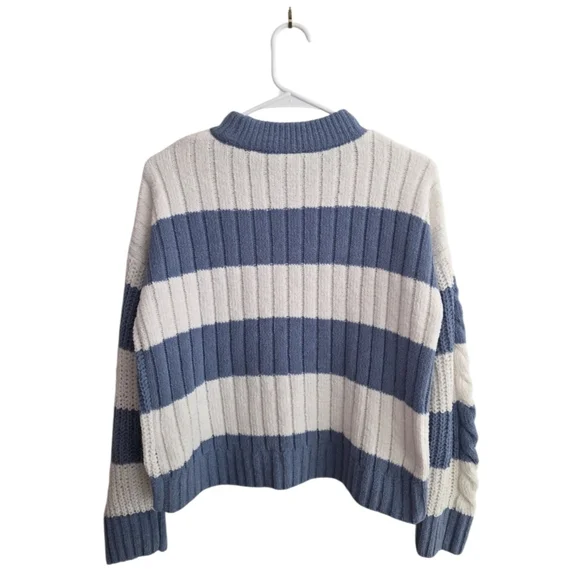 Abercrombie Kids Blue and White Striped Cable Knit Sweater, Size 11/12 - Picture 3 of 6